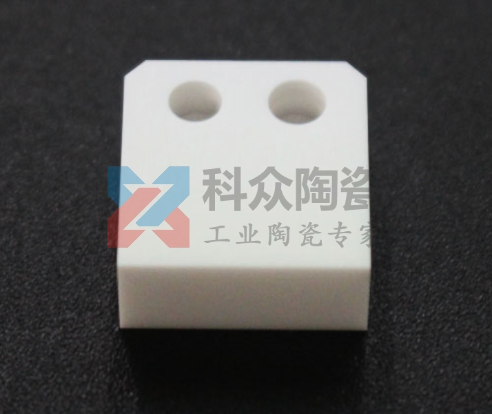 導(dǎo)致氧化鋯陶瓷結(jié)構(gòu)件變形的原因有哪些？（圖